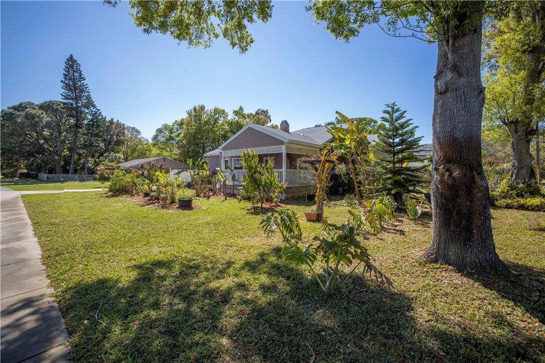 2301 54th St., Gulfport, FL 33707