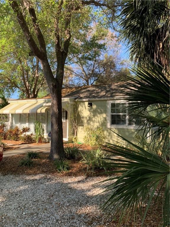 3025 Clinton St., Gulfport, FL 33707