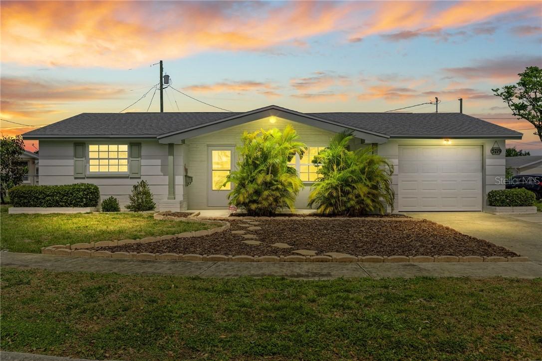 5719 Casino Dr., Holiday, FL 34690