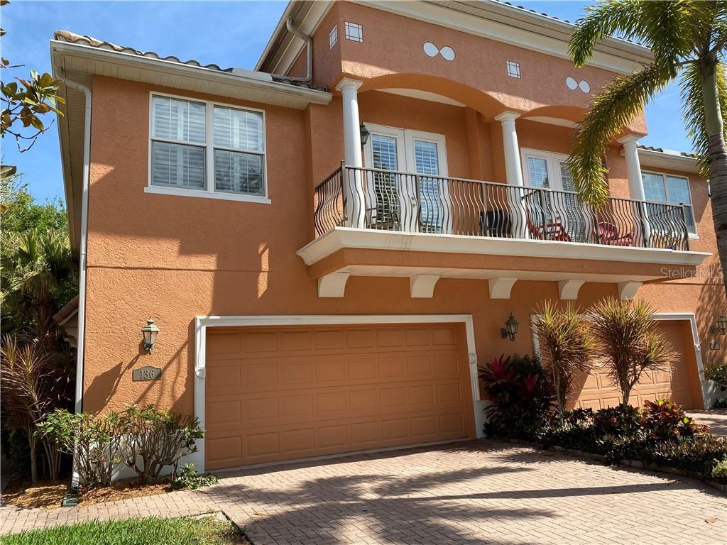 136 Banyan Bay Dr., St Petersburg, FL 33705