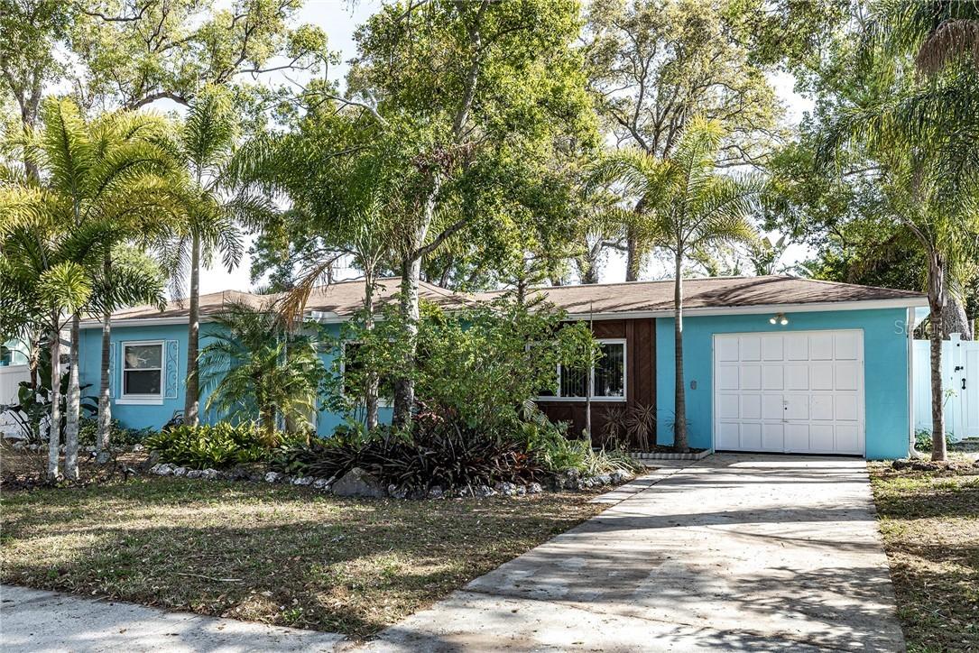1221 Palm St., Clearwater, FL 33755