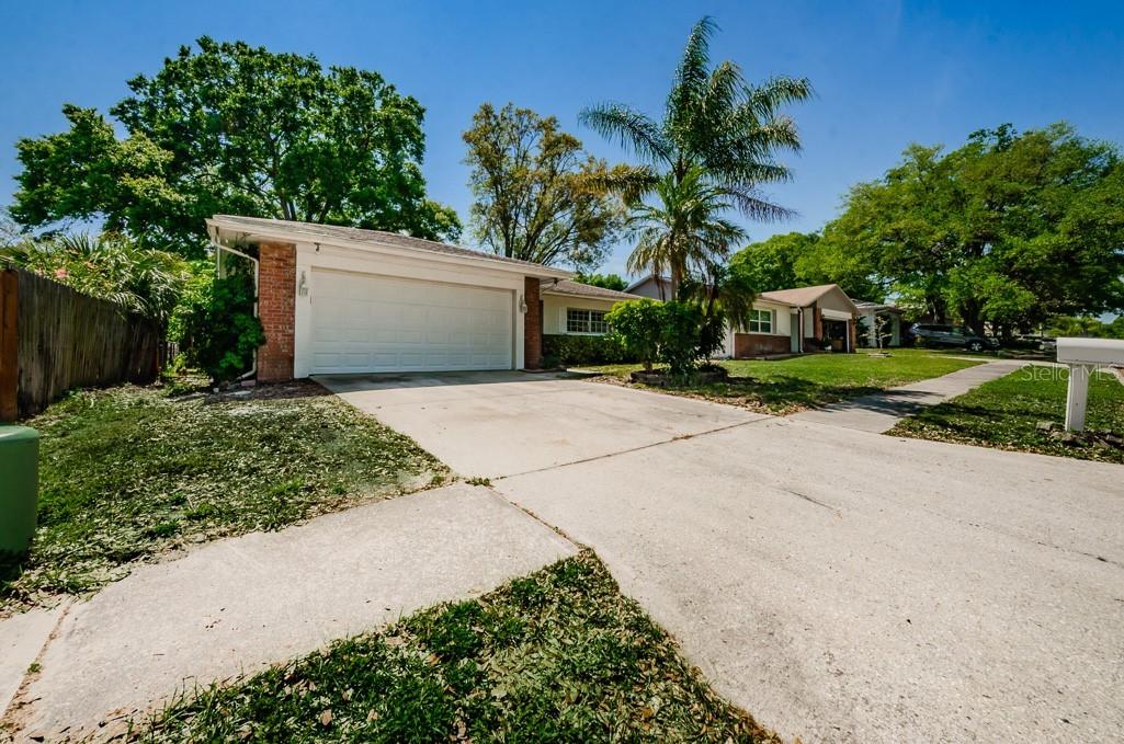 2446 Orangepointe Ave., Palm Harbor, FL 34683