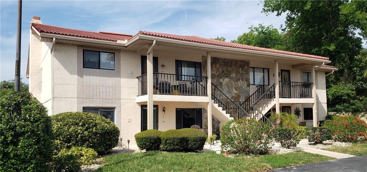 9930 Eagles Point Cir. #2, Port Richey, FL 34668