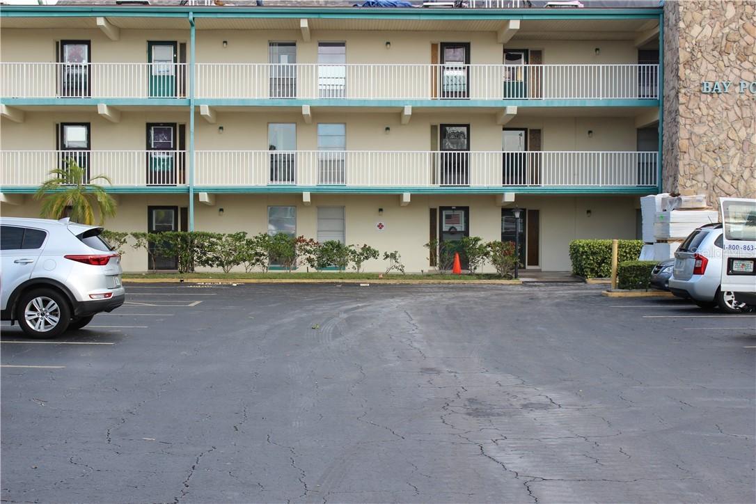 6100 12th St. #114, St Petersburg, FL 33705