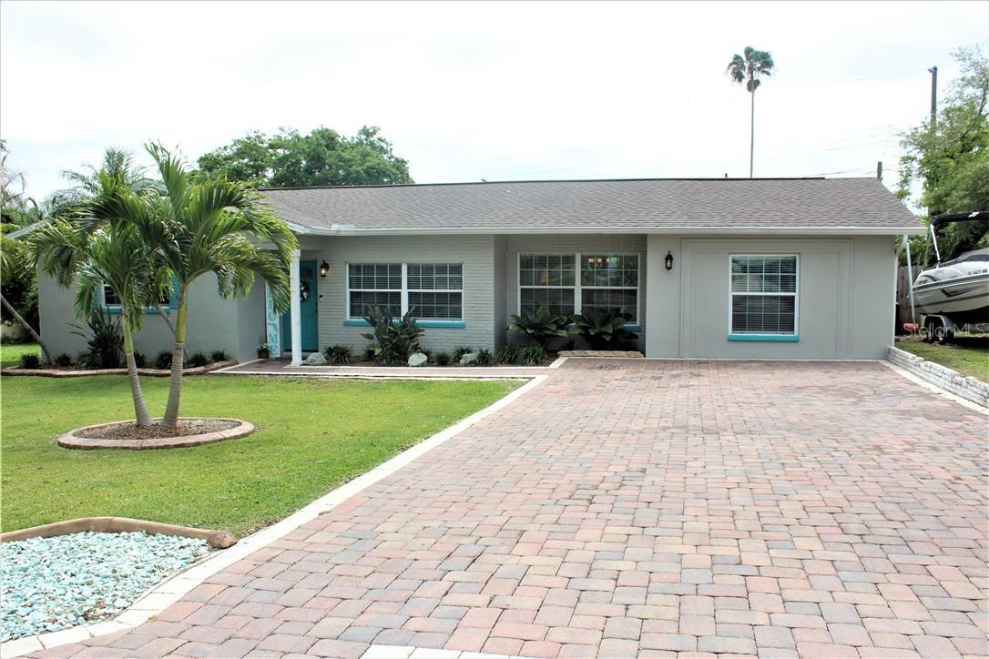 3386 Honeysuckle Rd., Largo, FL 33770