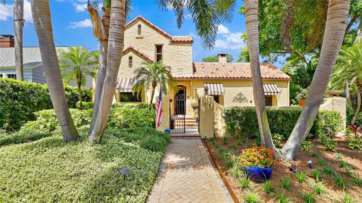 719 21st Ave., St Petersburg, FL 33704