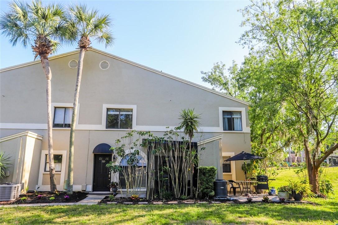 3590 Whispering Oaks Ln #310, Palm Harbor, FL 34684