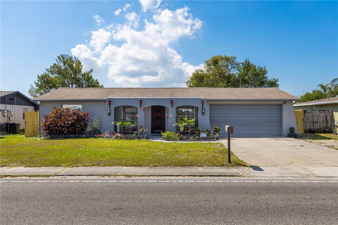 3300 Holiday Lake Dr., Holiday, FL 34691