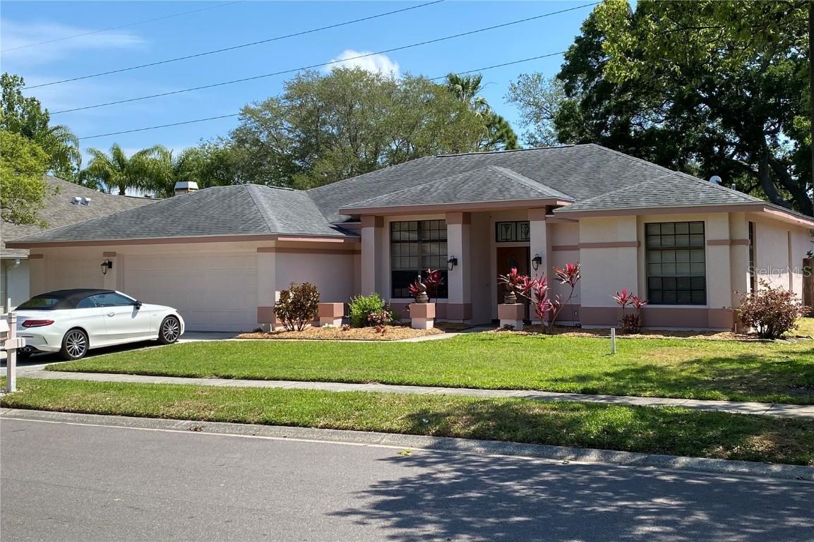 445 Pine Warbler Way, Palm Harbor, FL 34683
