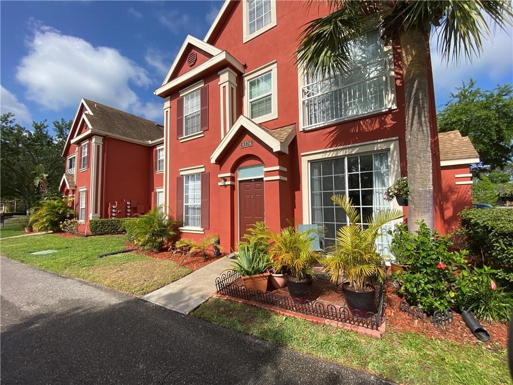 9374 Lake Chase Island Way, Tampa, FL 33626