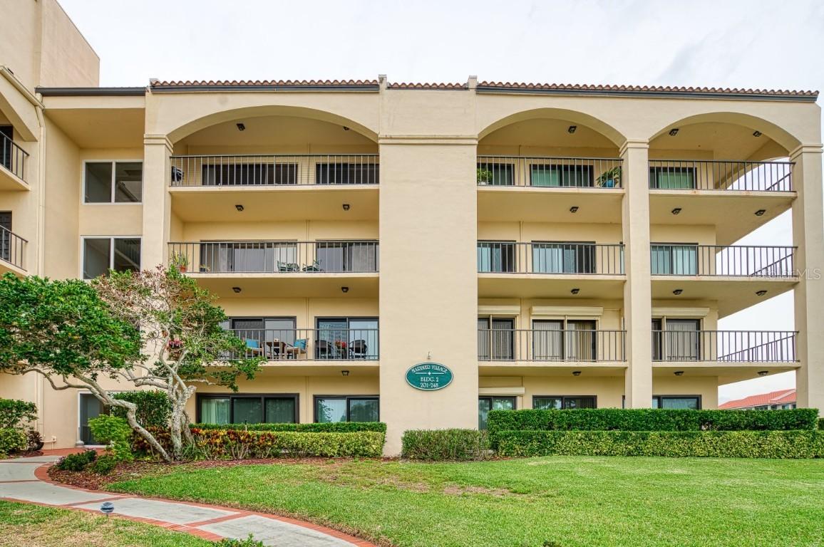 238 Mariner Dr., Tarpon Springs, FL 34689