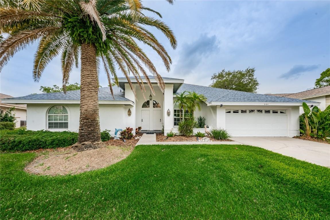 904 Belted Kingfisher Dr., Palm Harbor, FL 34683