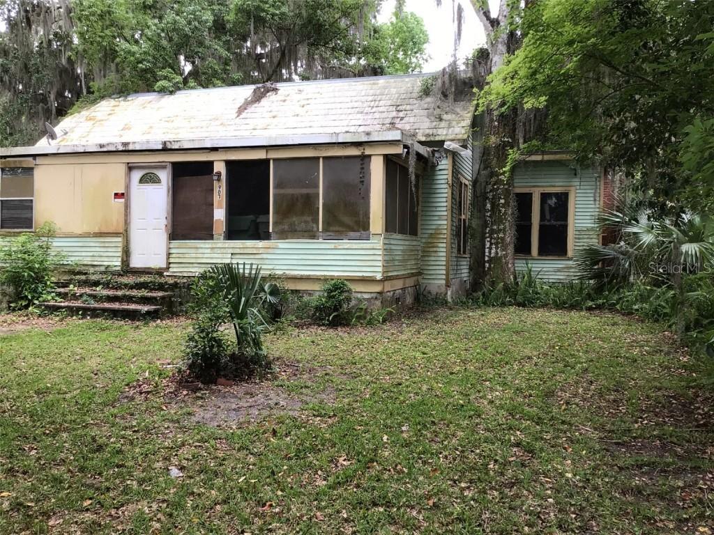 907 Kolb St., Leesburg, FL 34748