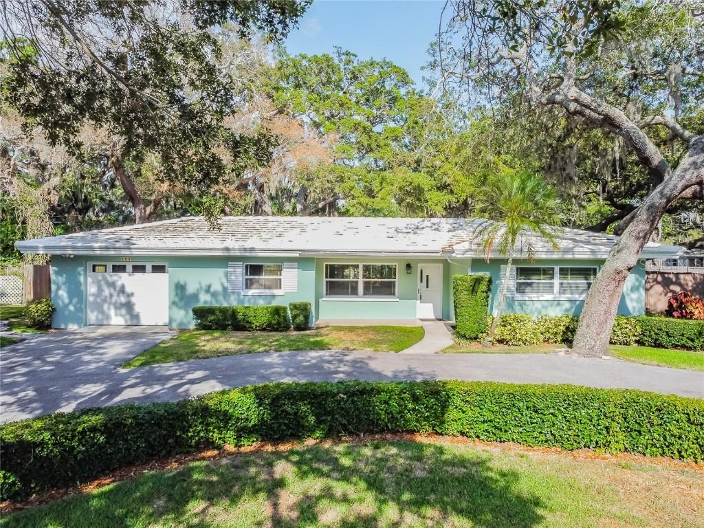 307 Crestwood Ln., Largo, FL 33770