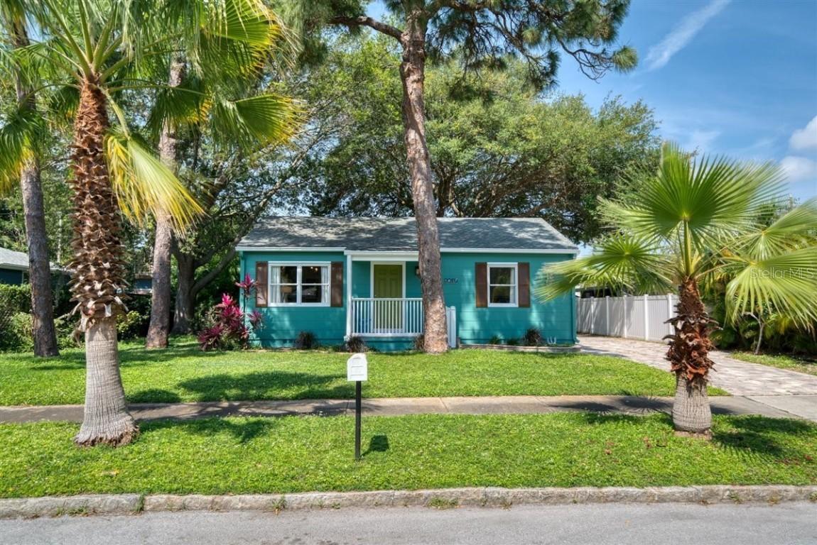 2709 Upton St., Gulfport, FL 33711