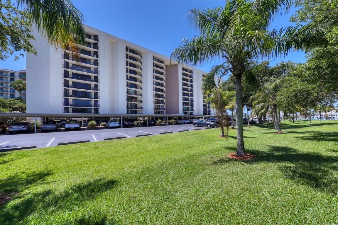 690 Island Way #309, Clearwater, FL 33767