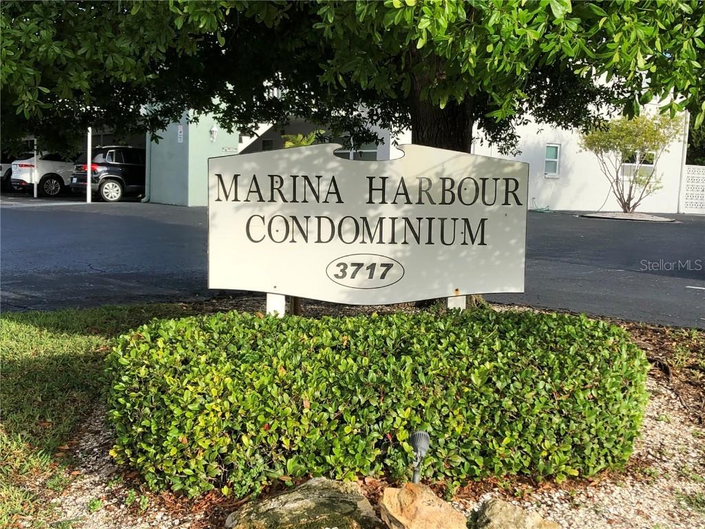 3717 46th Ave. #16, St Petersburg, FL 33711