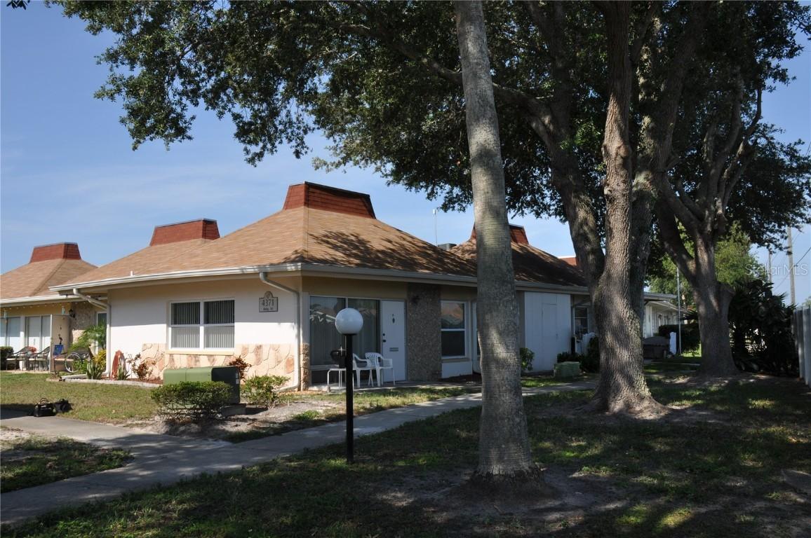 4371 Tahitian Gardens Cir. #K, Holiday, FL 34691