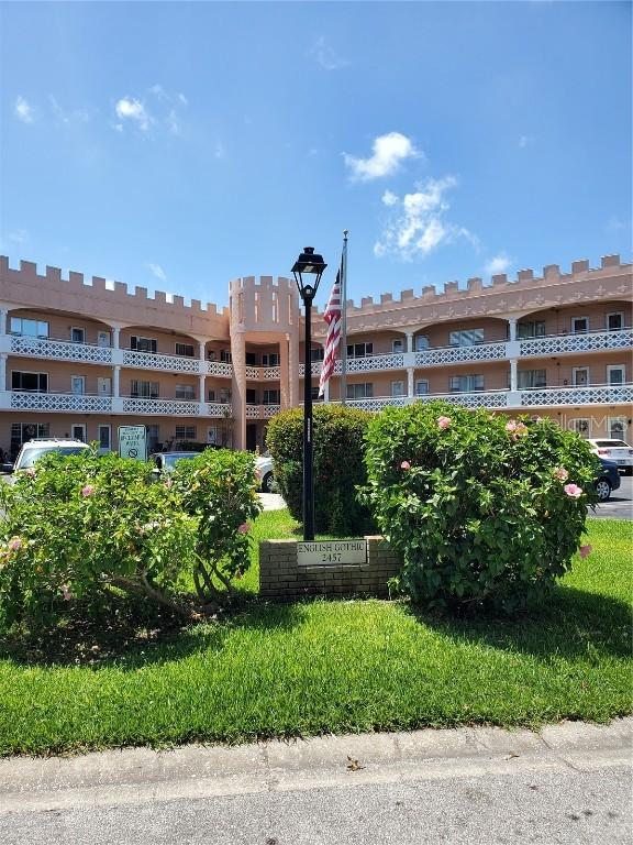 2457 Ecuadorian Way #69, Clearwater, FL 33763