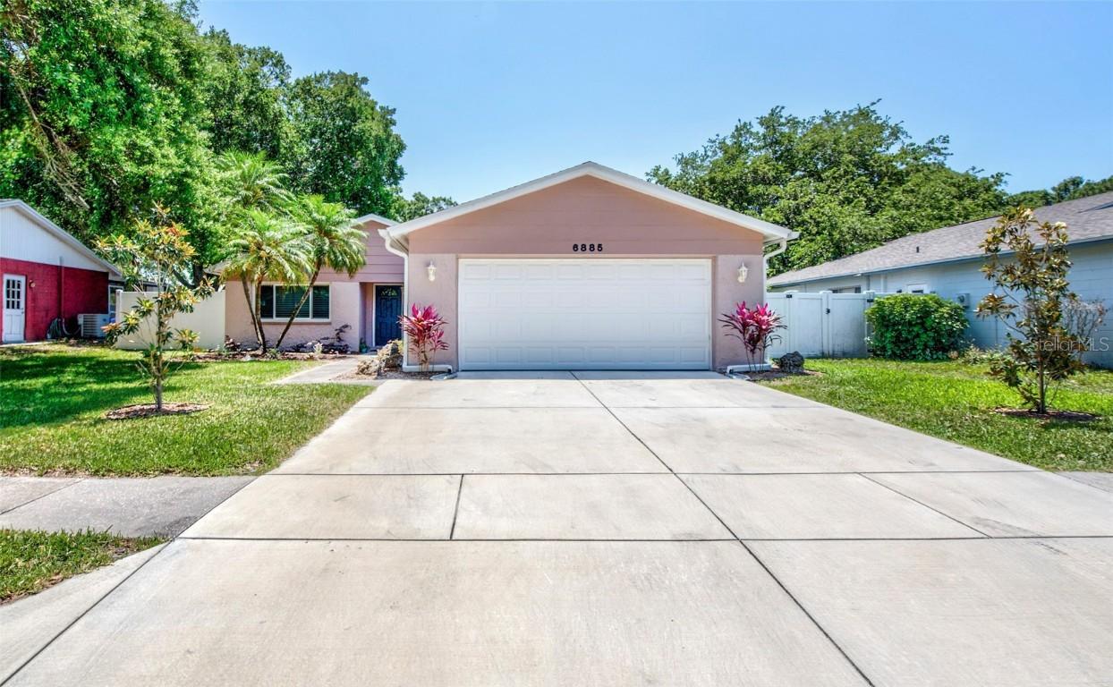 6885 125th Ter., Largo, FL 33773