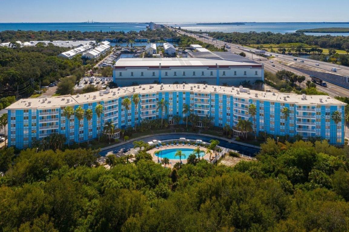 3315 58th Ave. #110, St Petersburg, FL 33712