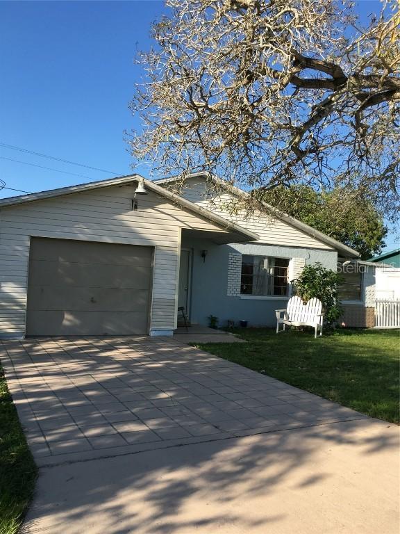 1004 16th St., Palmetto, FL 34221