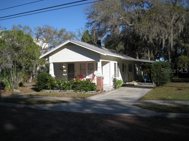 154 Read St., Tarpon Springs, FL 34689