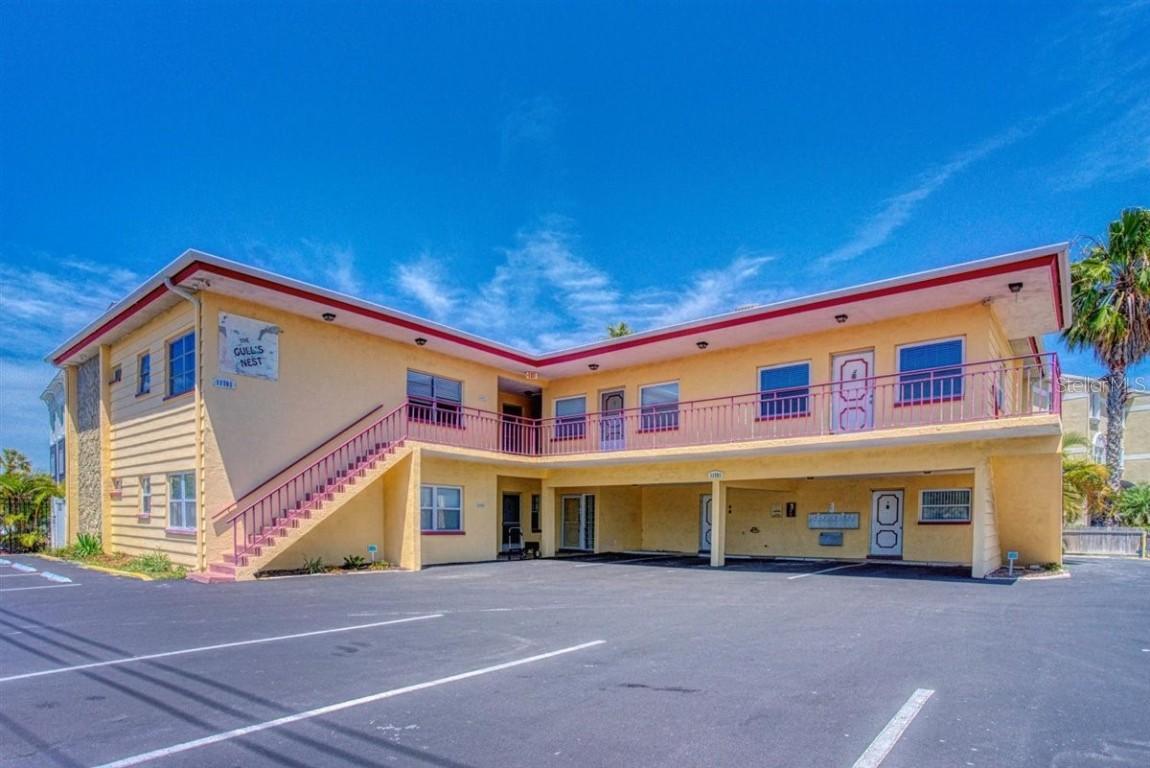 11701 1st St. #5, Treasure Island, FL 33706