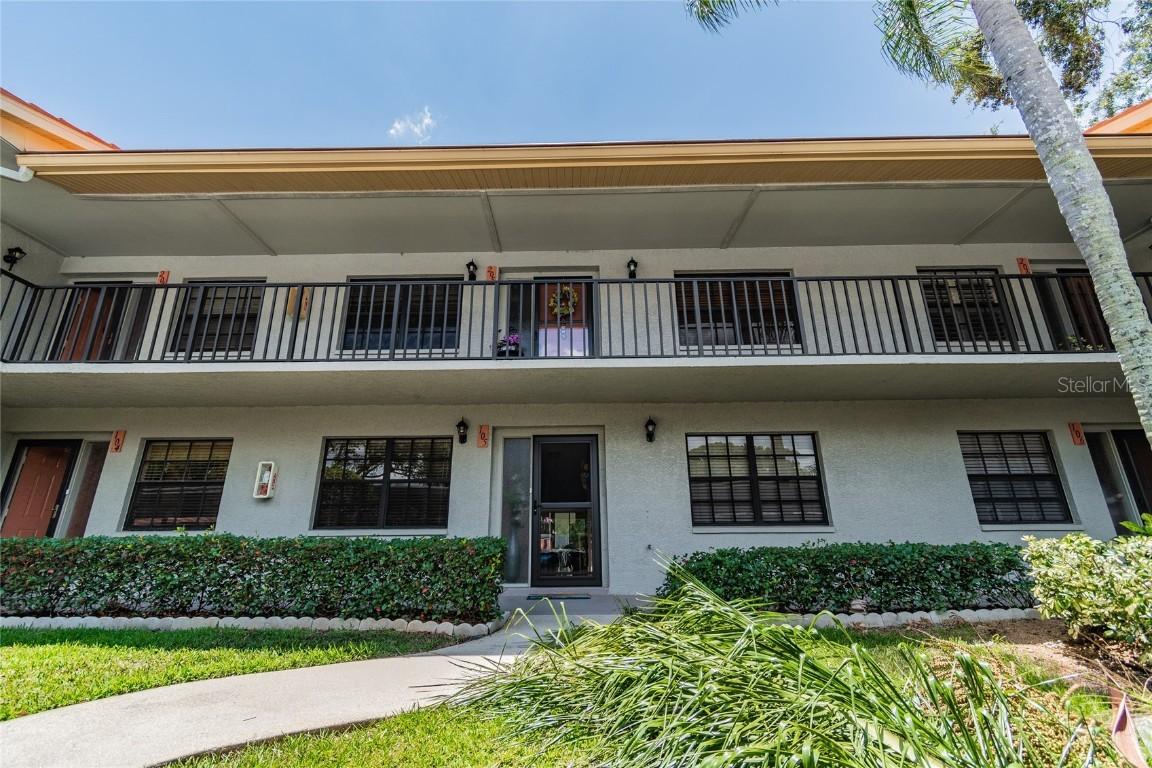 2020 Lakeview Dr. #205, Clearwater, FL 33763
