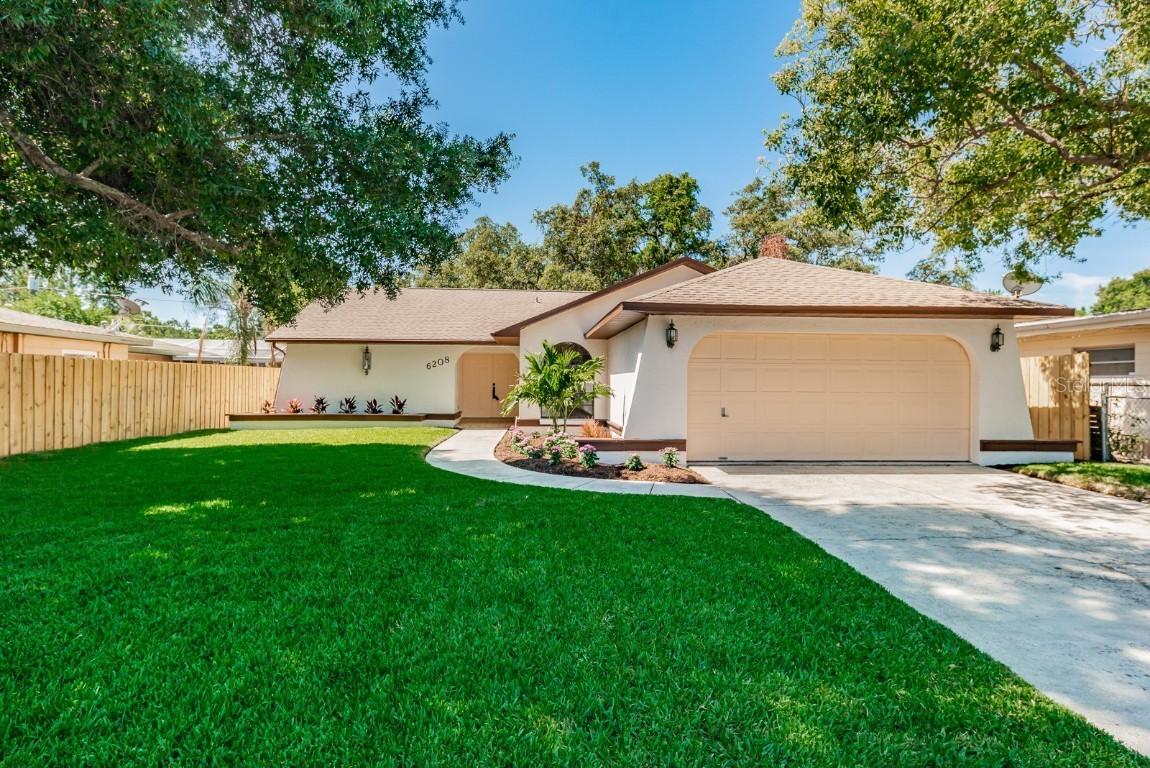 6208 7th Ave., Gulfport, FL 33707