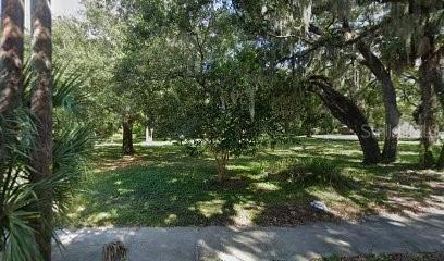 551 18th St., Bradenton, FL 34208