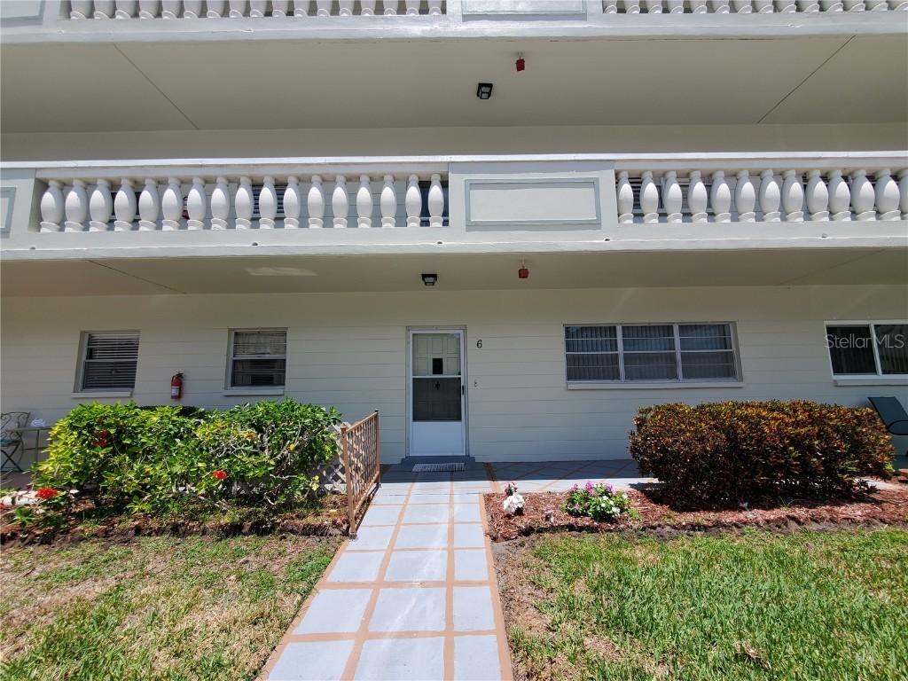 2284 Spanish Dr. #6, Clearwater, FL 33763