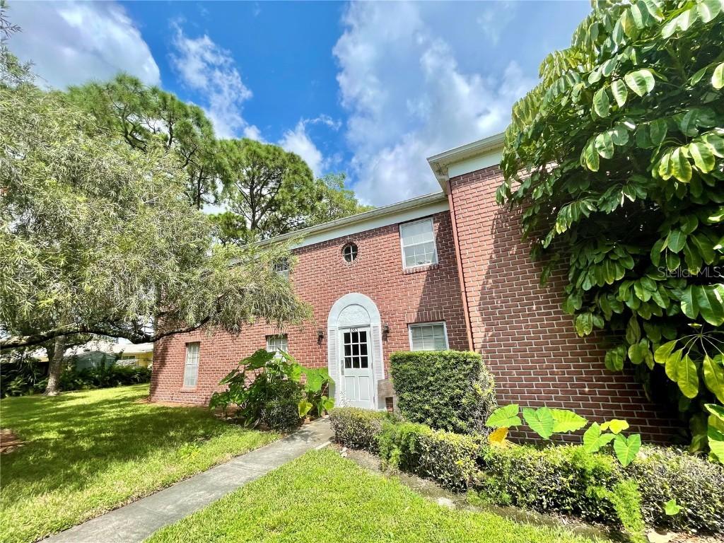 8585 12th Way #A, St Petersburg, FL 33702