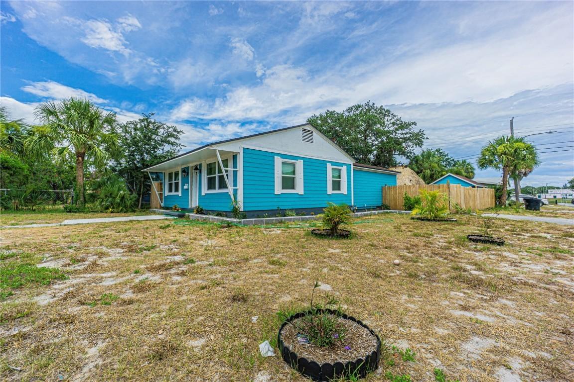 1942 43rd St., St Petersburg, FL 33711