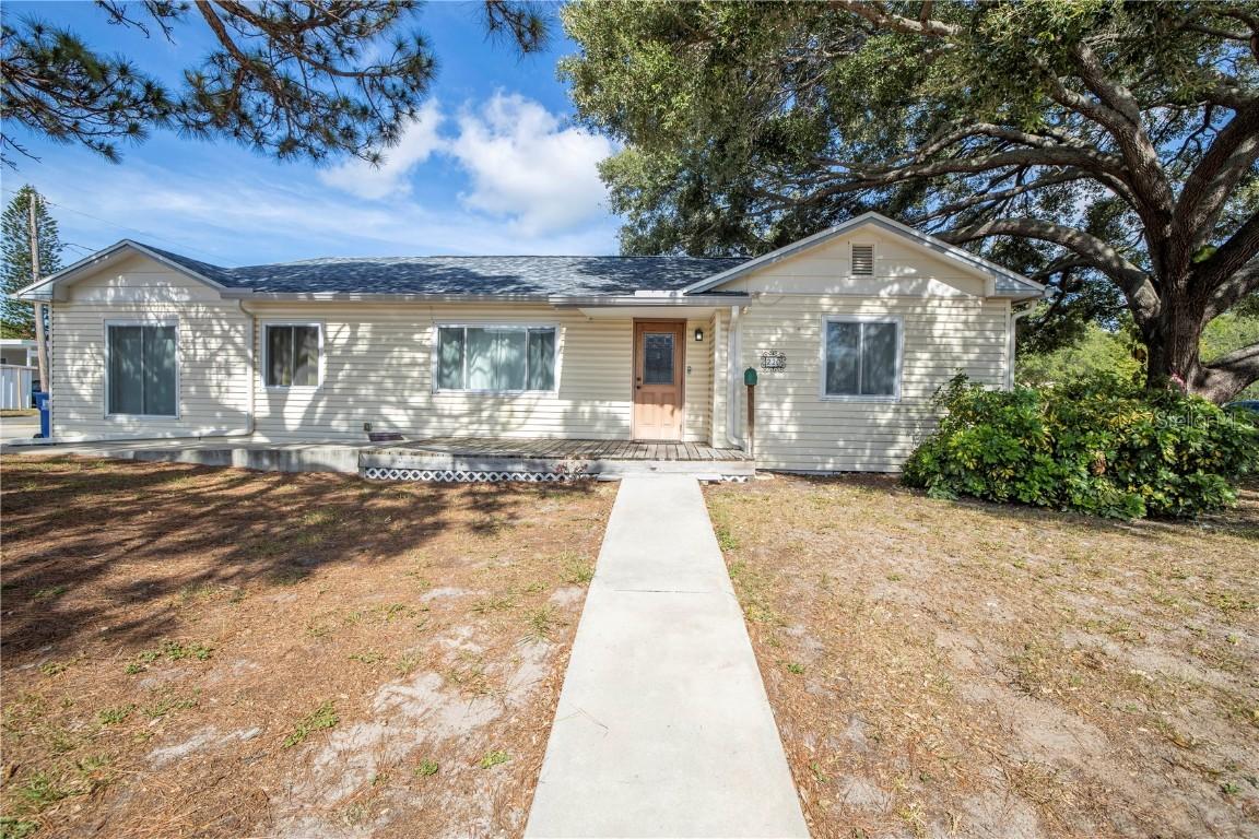 220 62nd St., St Petersburg, FL 33710