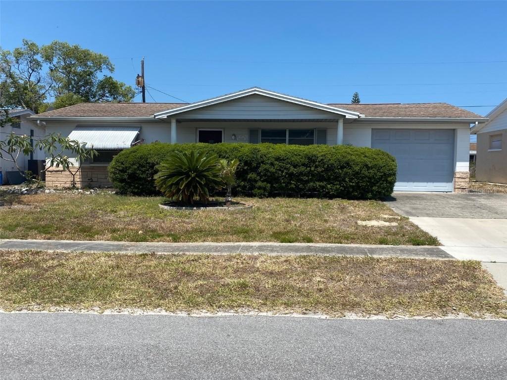3433 Monticello St., Holiday, FL 34690