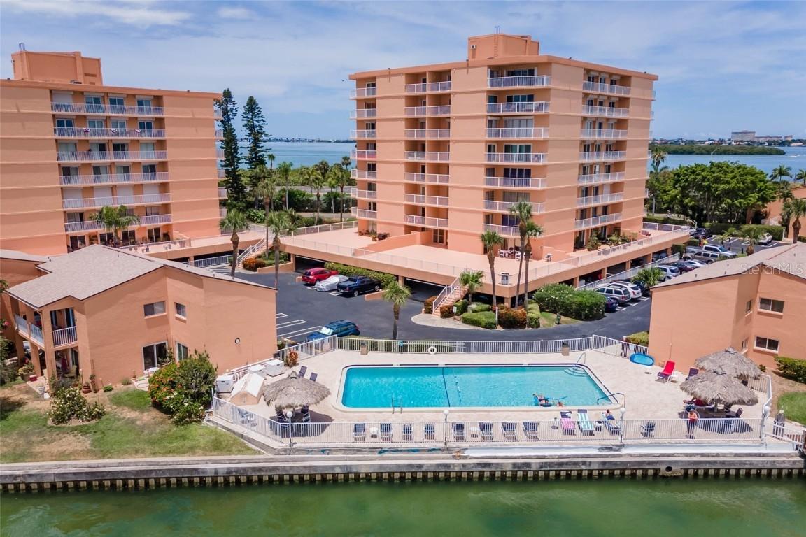 7430 Sunshine Skyway Ln. #701, St Petersburg, FL 33711