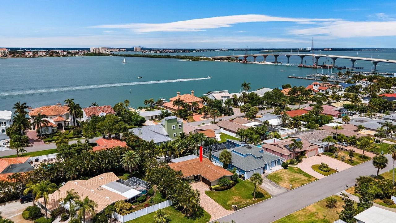 381 2nd St., Tierra Verde, FL 33715