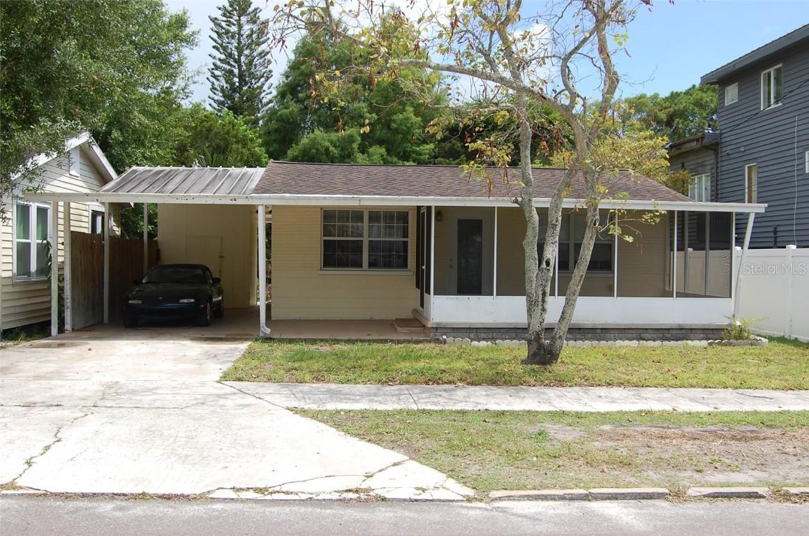 808 Florida Ave., Palm Harbor, FL 34683