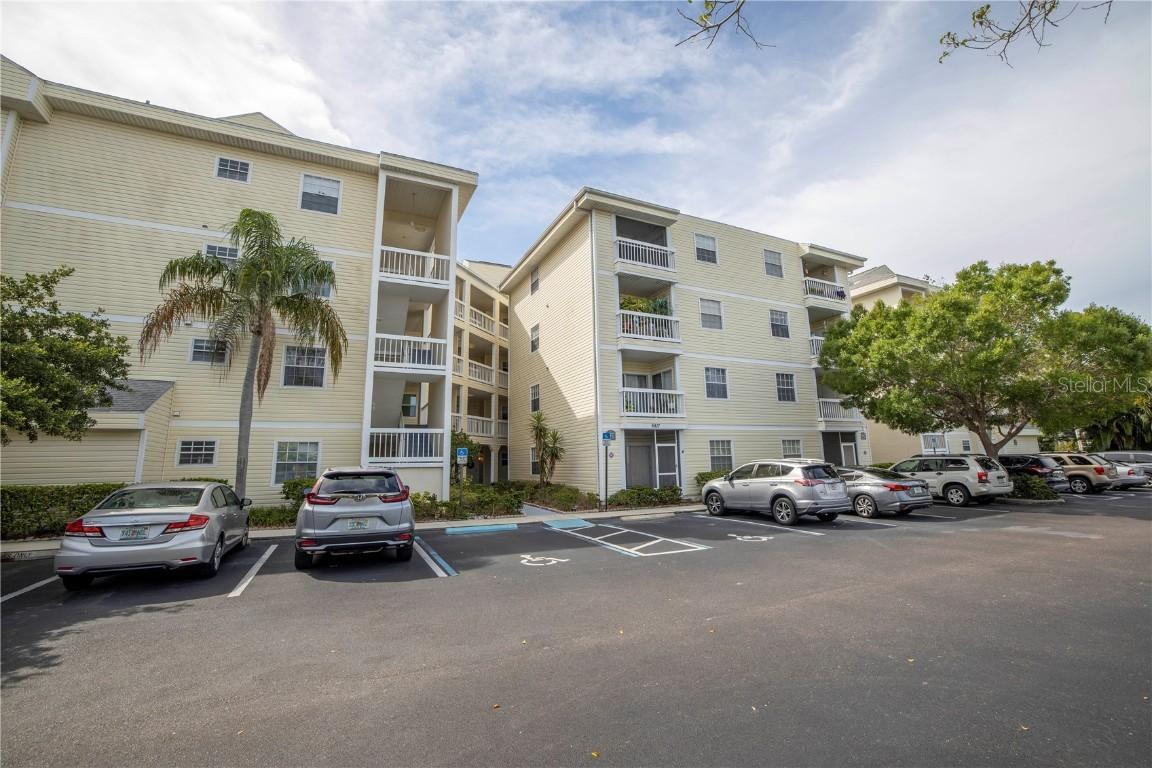 6817 Stonesthrow Cir. #17206, St Petersburg, FL 33710