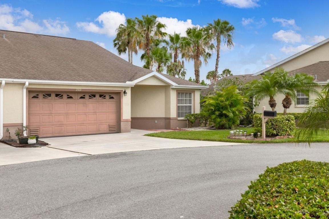 2909 Captains Ct., Palmetto, FL 34221