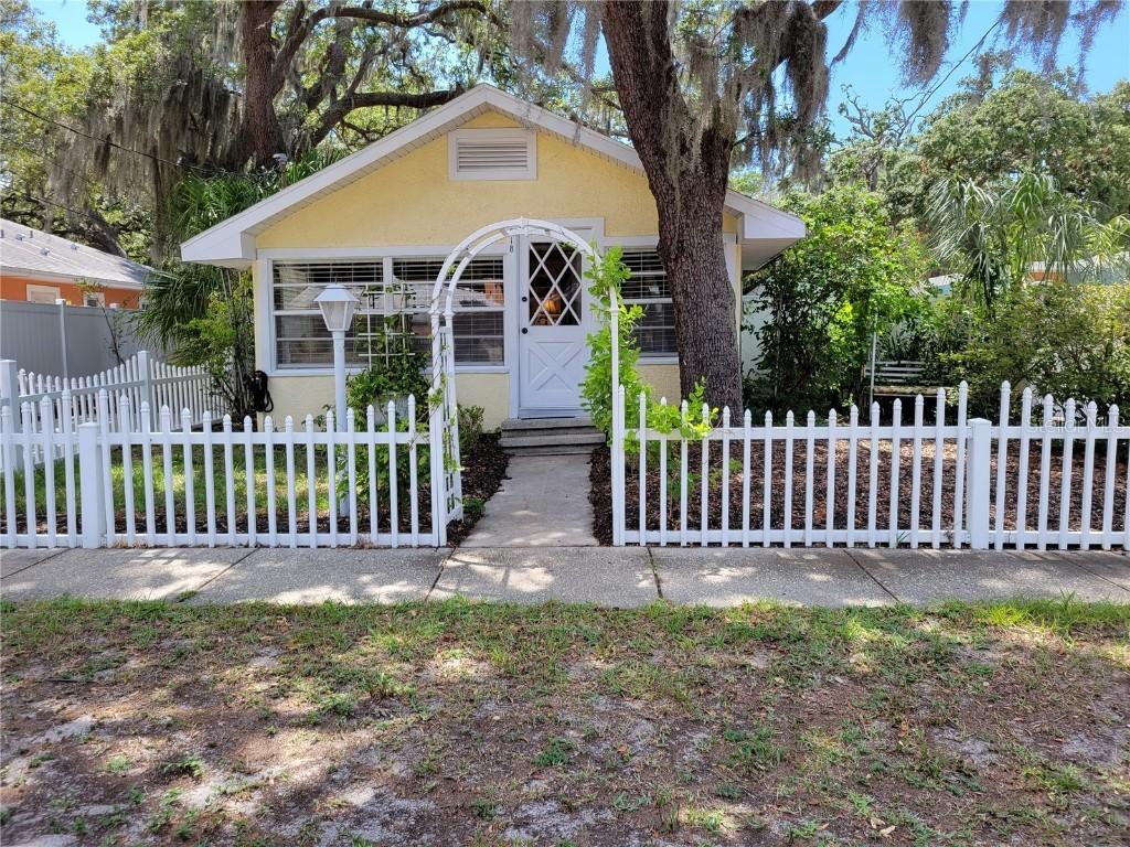 518 4th St., Largo, FL 33770