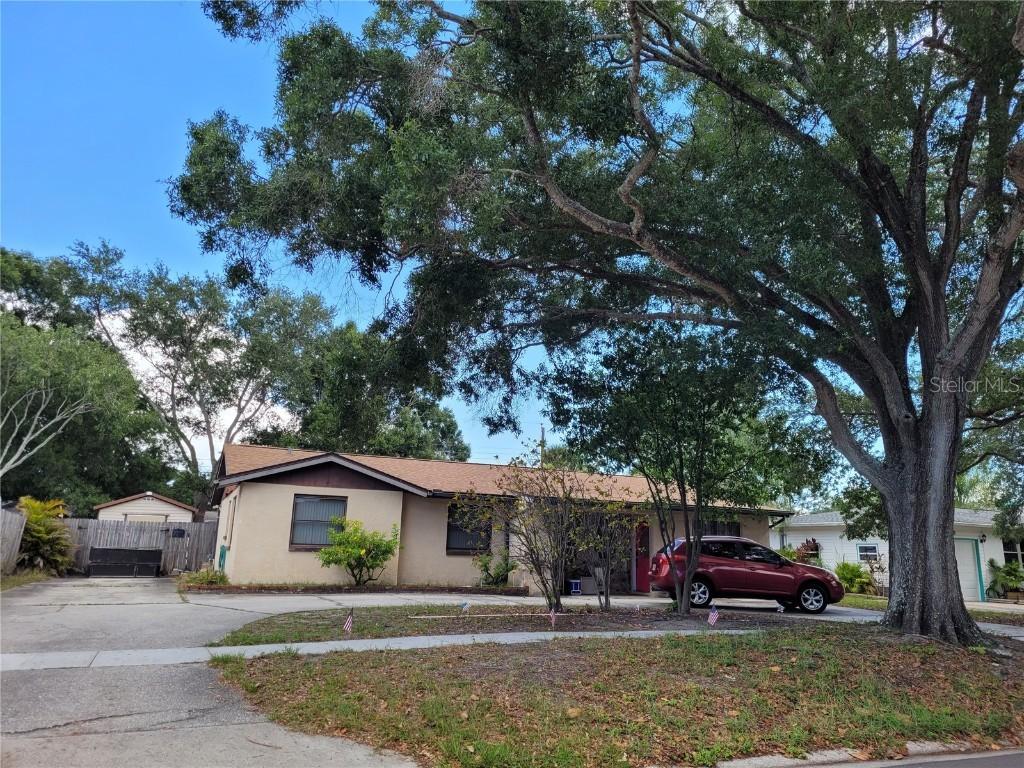 15326 Bedford Cir., Clearwater, FL 33764