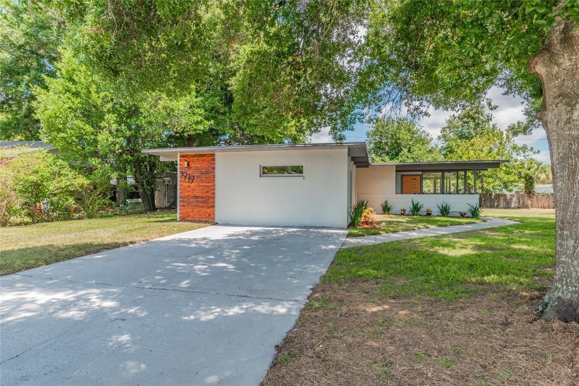 1919 Hampton Dr., St Petersburg, FL 33710
