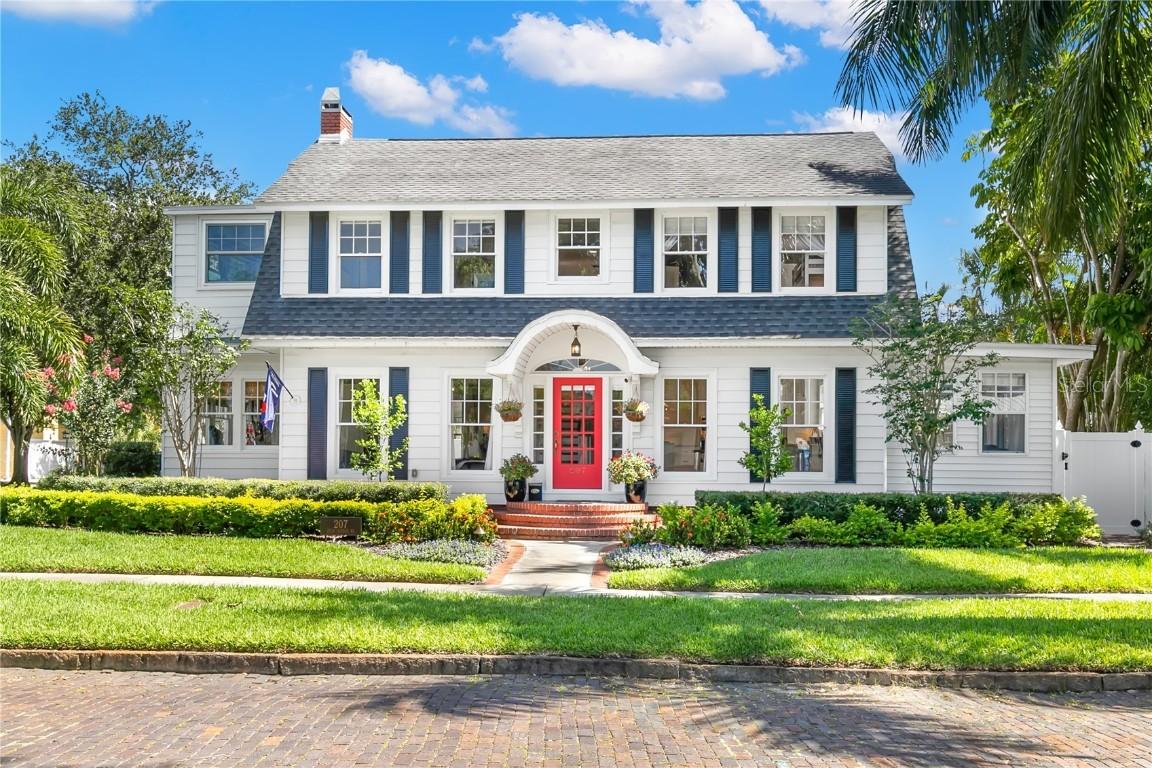 207 17th Ave., St Petersburg, FL 33704