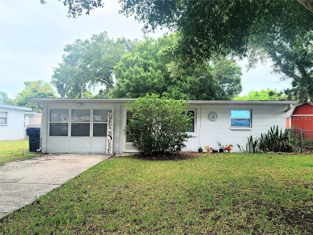 11756 102nd St., Largo, FL 33773