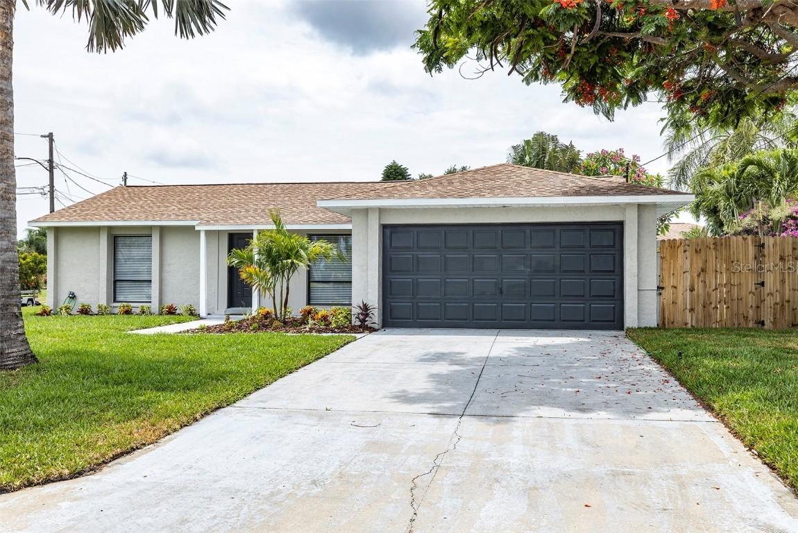 3349 Coquina Key Dr., St Petersburg, FL 33705