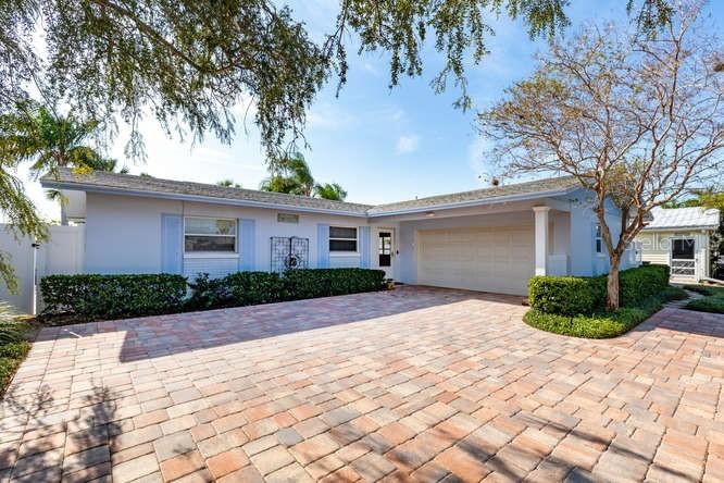 402 Hermosita Dr., St Pete Beach, FL 33706