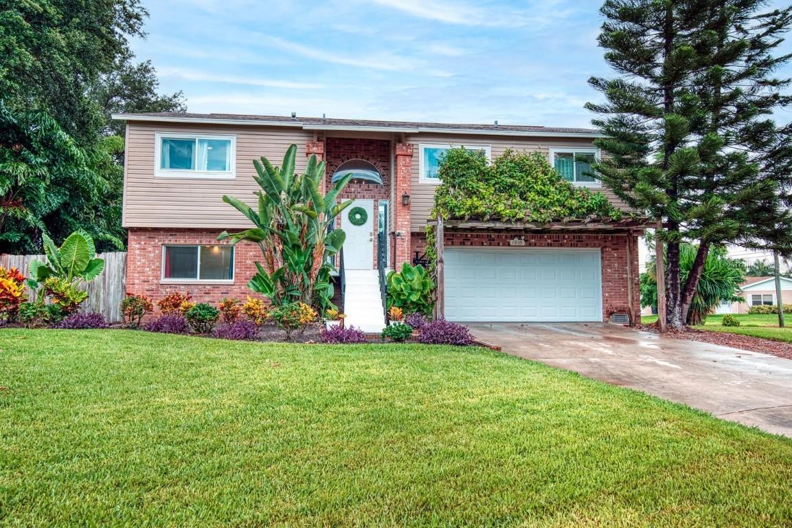 1939 New Hampshire Ave., St Petersburg, FL 33703