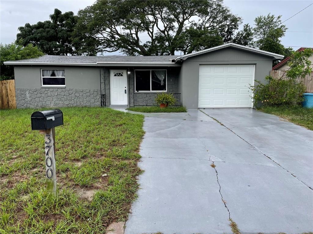 3700 Rosewater Dr., Holiday, FL 34691